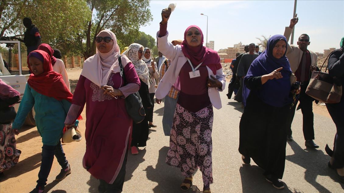 Sudan'da devrik lider el-Beşir'e destek gösterisi