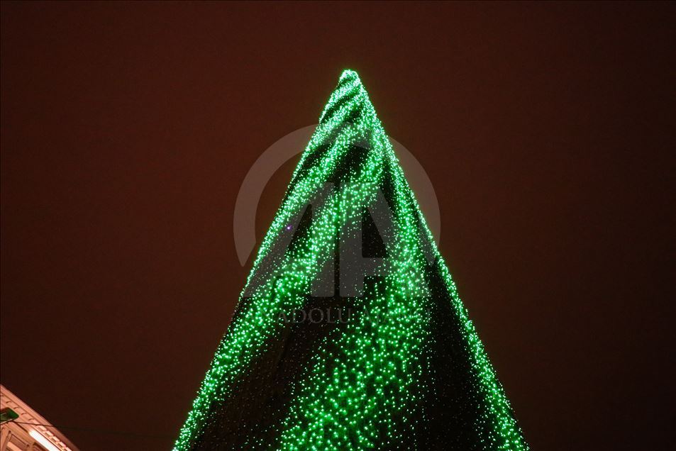 Atmosferë festive për festat e fundvitit në Shkup