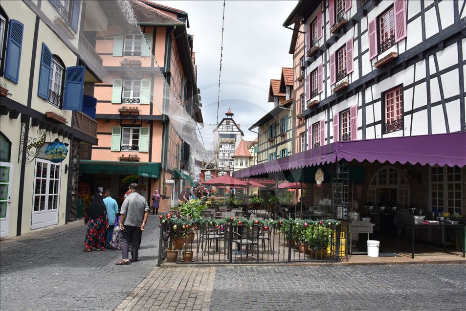 Malezya'da bir Fransız köyü Colmar Tropicale