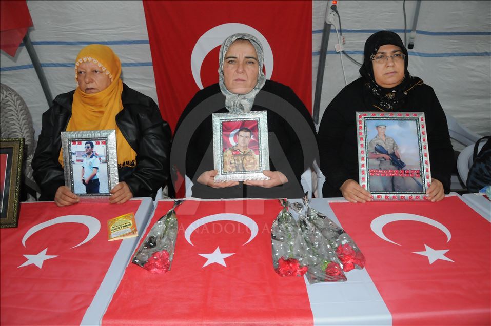 Diyarbakır annelerinden evlatlarına "teslim olun" çağrısı