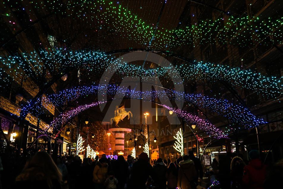 Atmosferë festive për festat e fundvitit në Shkup