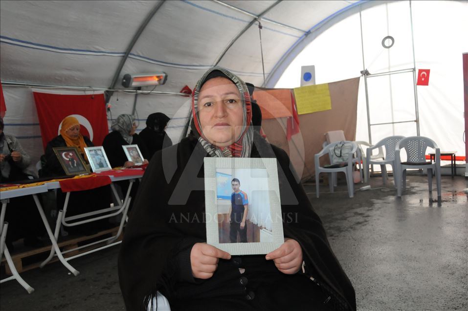 Diyarbakır annelerinden evlatlarına "teslim olun" çağrısı