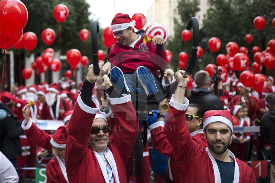 Carrera Santa Run en Atenas