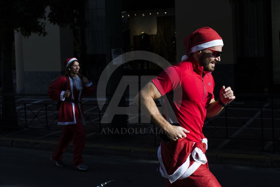 Carrera Santa Run en Atenas