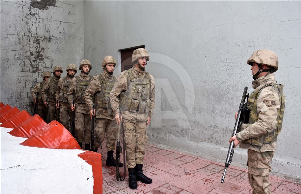 Jandarma kışın da teröristlere göz açtırmıyor