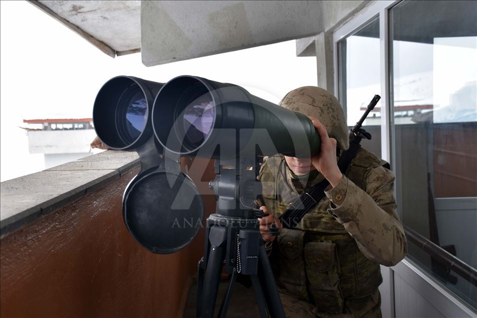 Jandarma kışın da teröristlere göz açtırmıyor