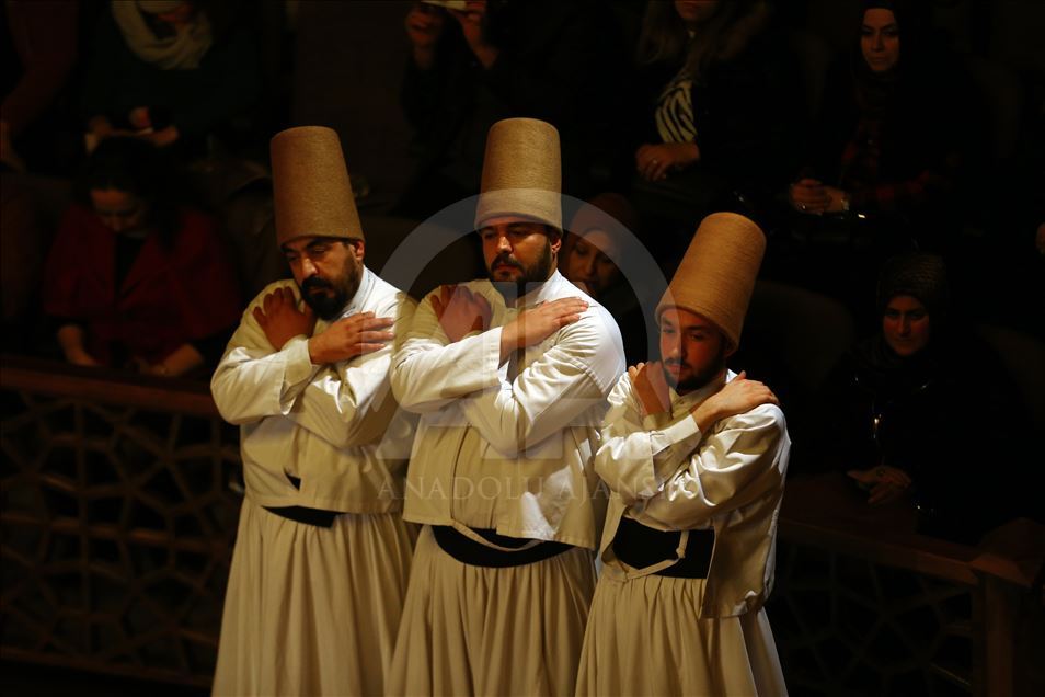Konya : Le sema mevlevi fascine les cœurs
