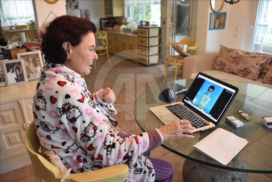 Oyuncu Fatma Girik, AA'nın "Yılın Fotoğrafları" oylamasına katıldı