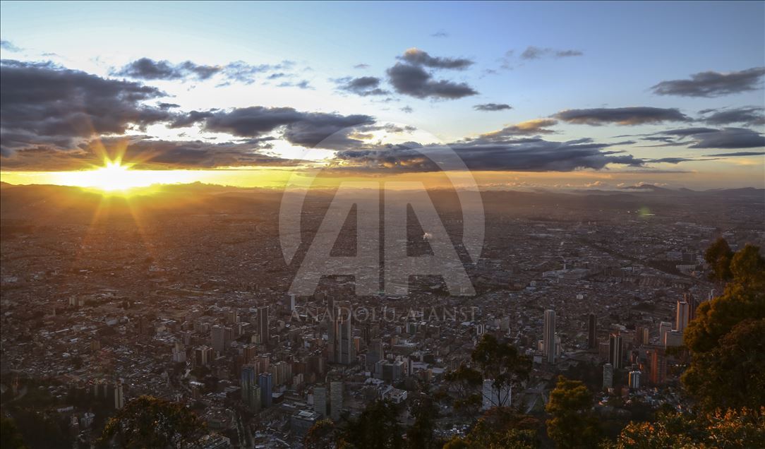 Kolombiya'nın başkenti Bogota'da gün batımı