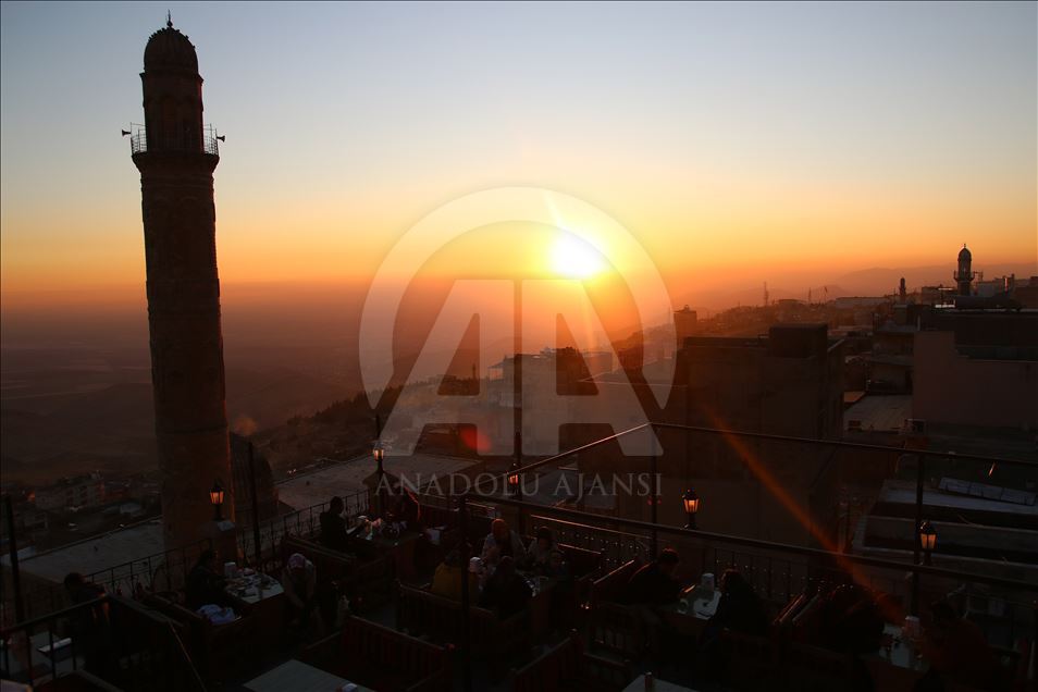 Bir masal şehri Mardin'de hafta sonu yoğunluğu yaşanıyor