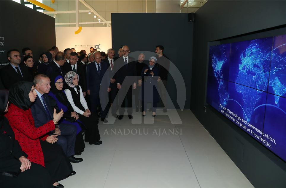 Cumhurbaşkanı Erdoğan, sergi açılışına katıldı