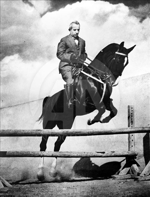 Genç Cumhuriyetin "İkinci Adamı": İsmet İnönü