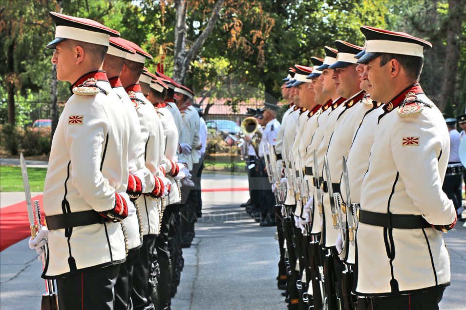 Церемонија на пречек со високи воени почести во Министерството за одбрана на Северна Македонија