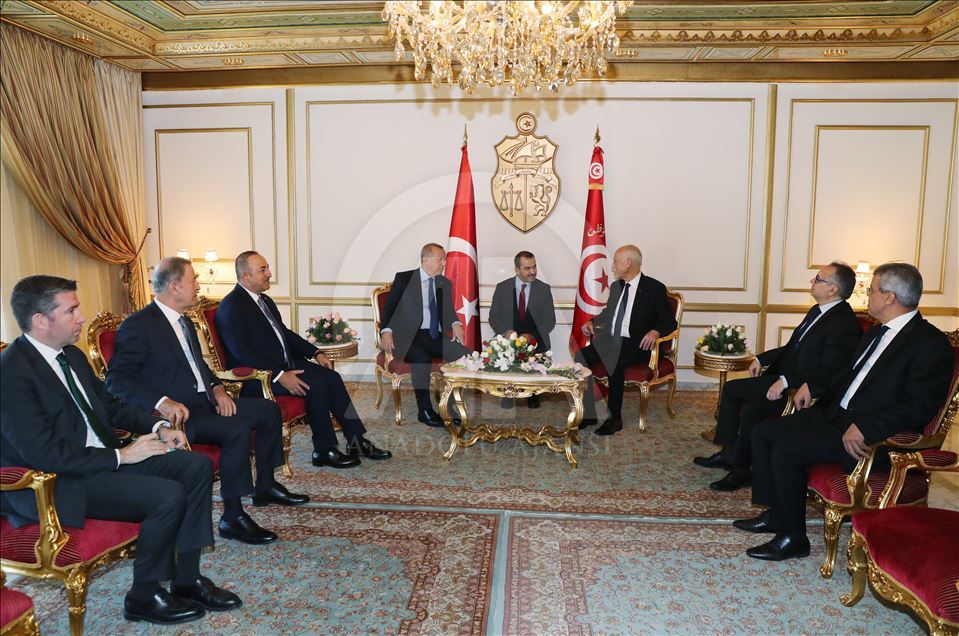 أردوغان يلتقي سعيد في تونس