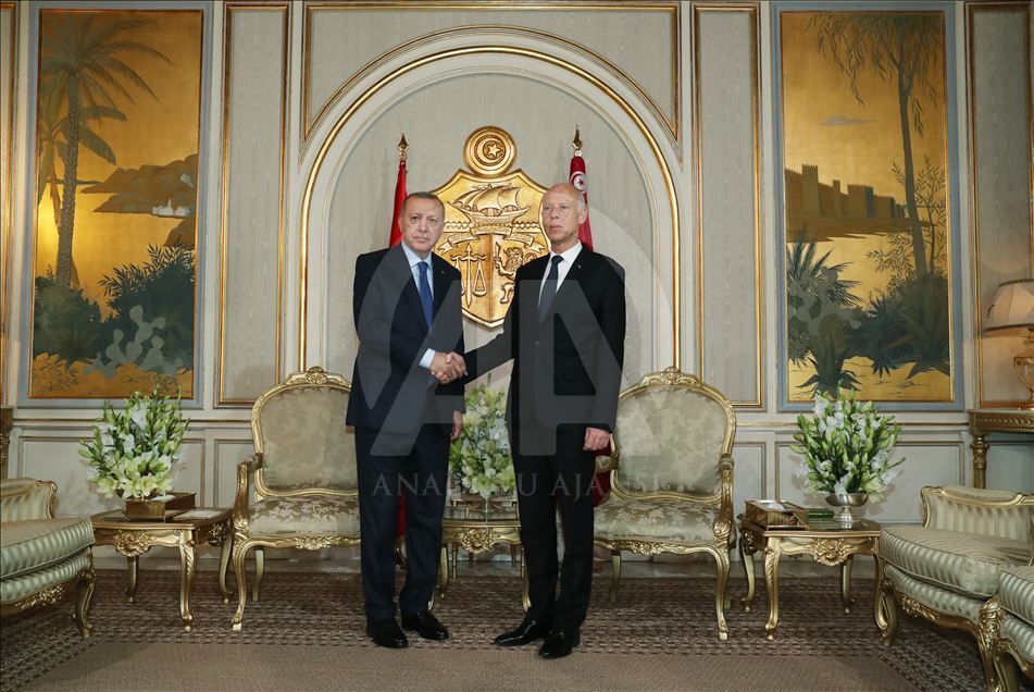 أردوغان يلتقي سعيد في تونس