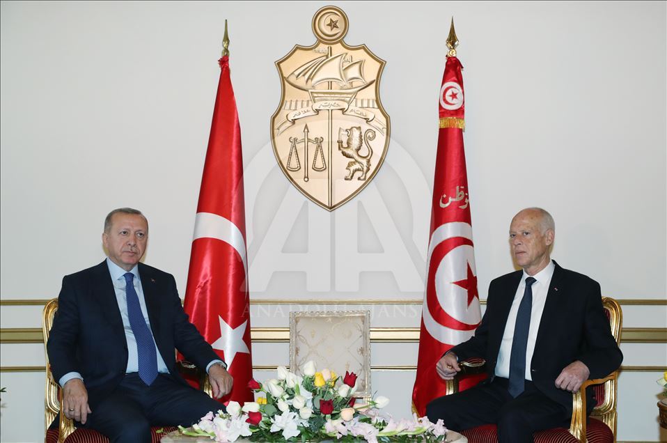 أردوغان يلتقي سعيد في تونس