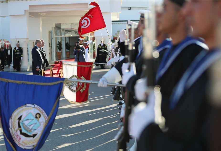 الرئيس أردوغان يغادر تونس
