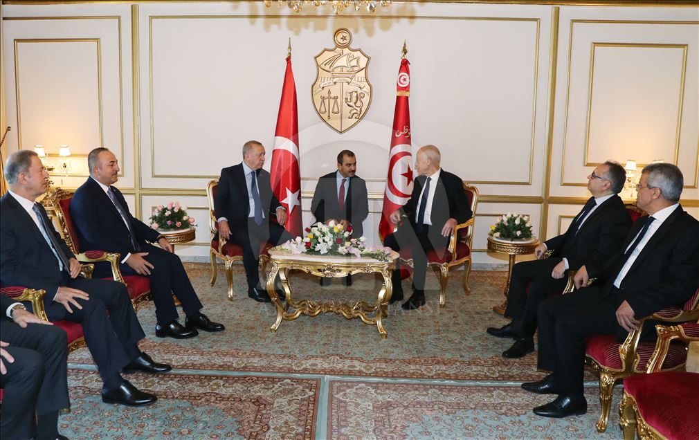 أردوغان يلتقي سعيد في تونس