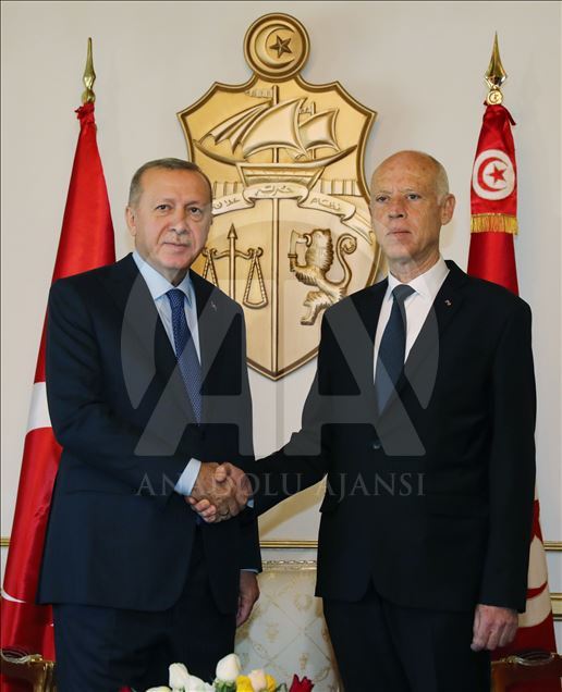 أردوغان يلتقي سعيد في تونس