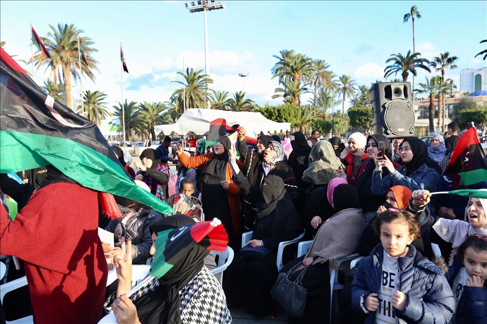 ليبيا.. مظاهرات بطرابلس تنديدا بعدوان حفتر