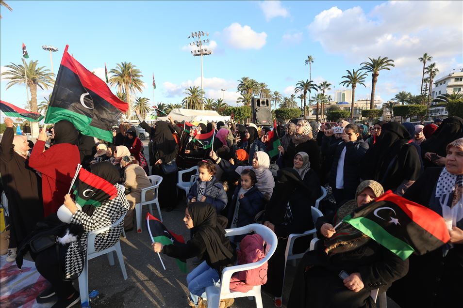 ليبيا.. مظاهرات بطرابلس تنديدا بعدوان حفتر