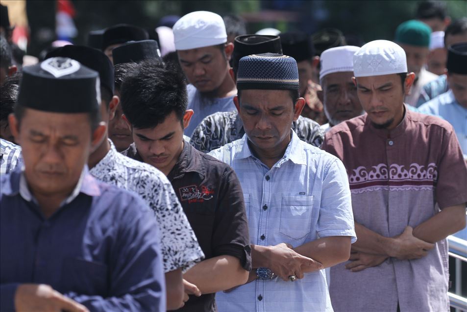 Gerhana matahari "cincin api" di Aceh