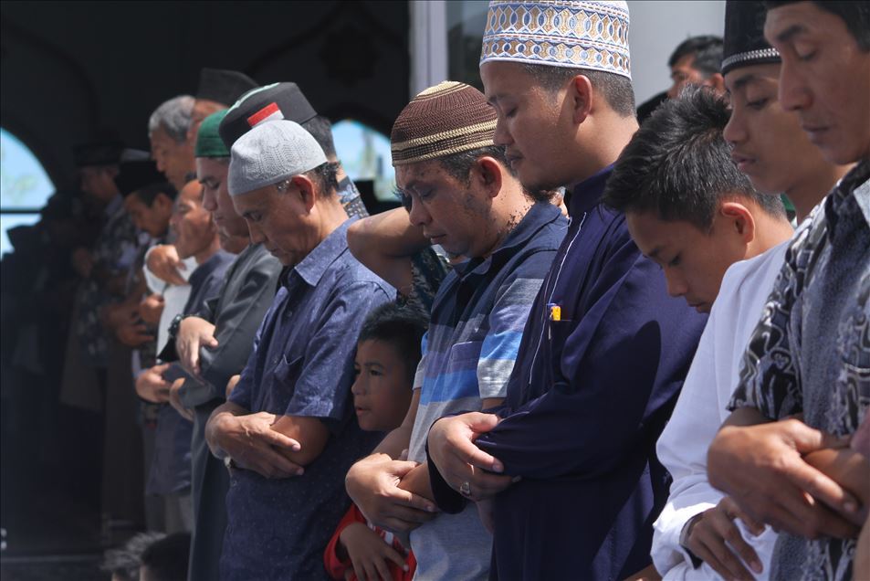 Gerhana matahari "cincin api" di Aceh