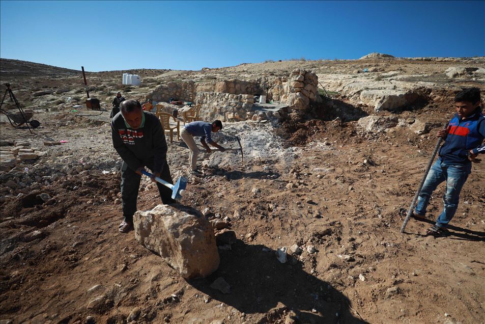 "أهل الكهف" يظهرون في فلسطين
