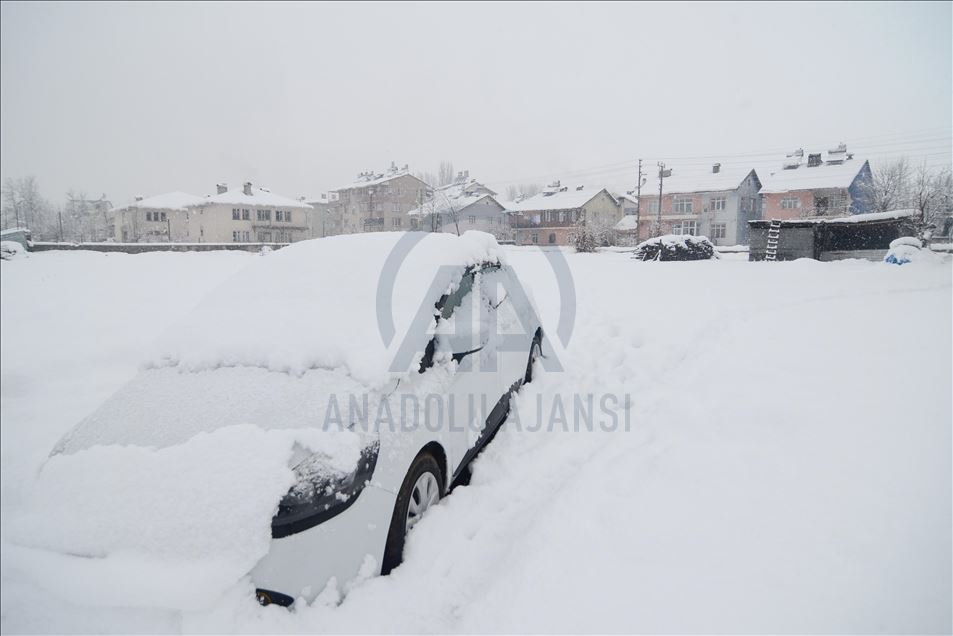 دێرسم.. بهفر كاریگهری نهرێنی كردووهته سهر ژیانی هاووڵاتییان