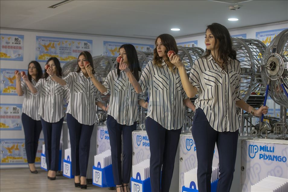 Milli Piyango'nun yılbaşı özel çekilişi başladı