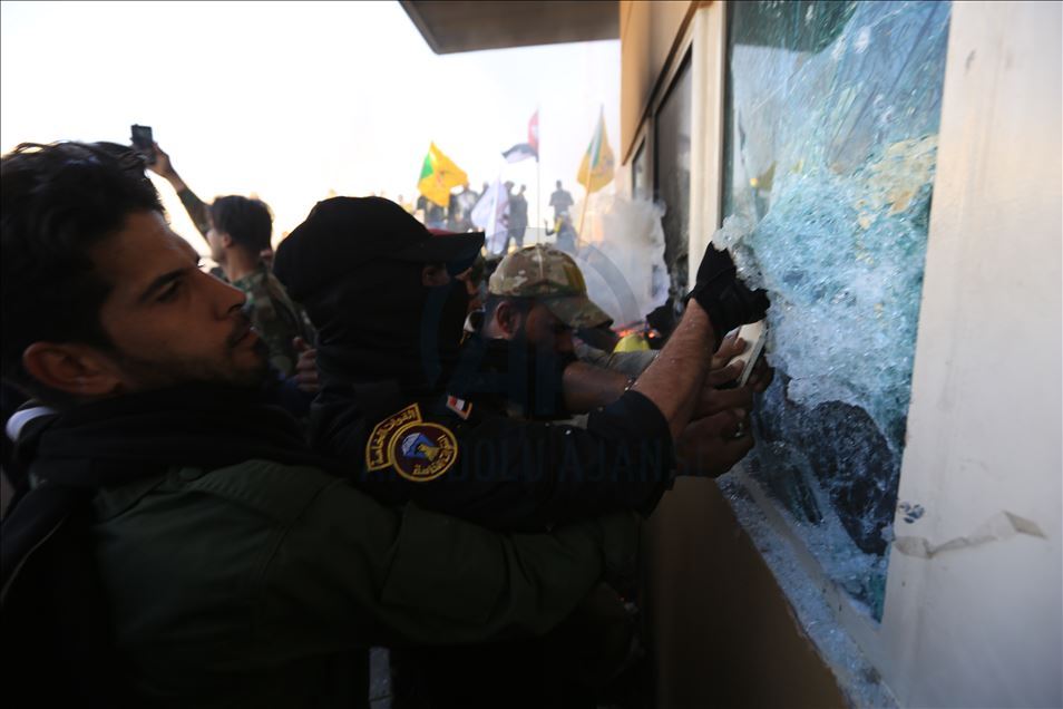 ABD'nin Bağdat Büyükelçiliği önünde protesto