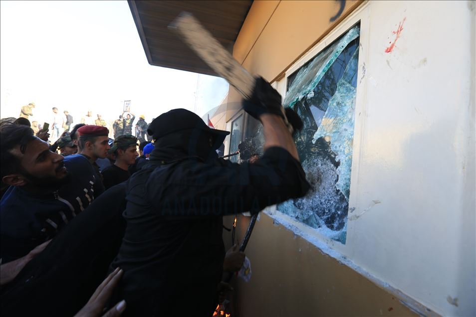 ABD'nin Bağdat Büyükelçiliği önünde protesto