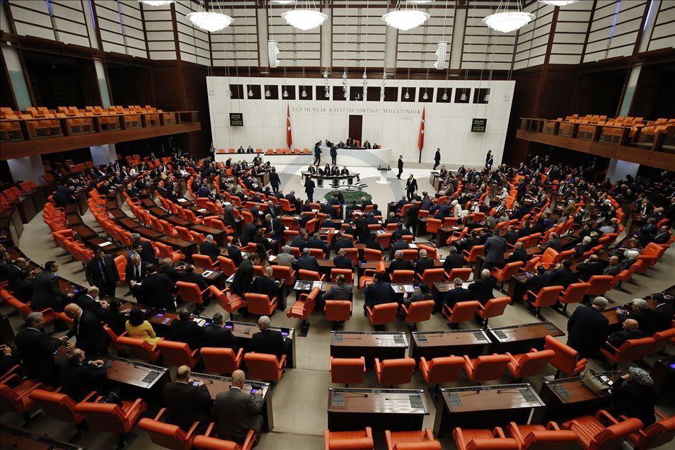 البرلمان التركي يصادق على مذكرة إرسال قوات إلى ليبيا
