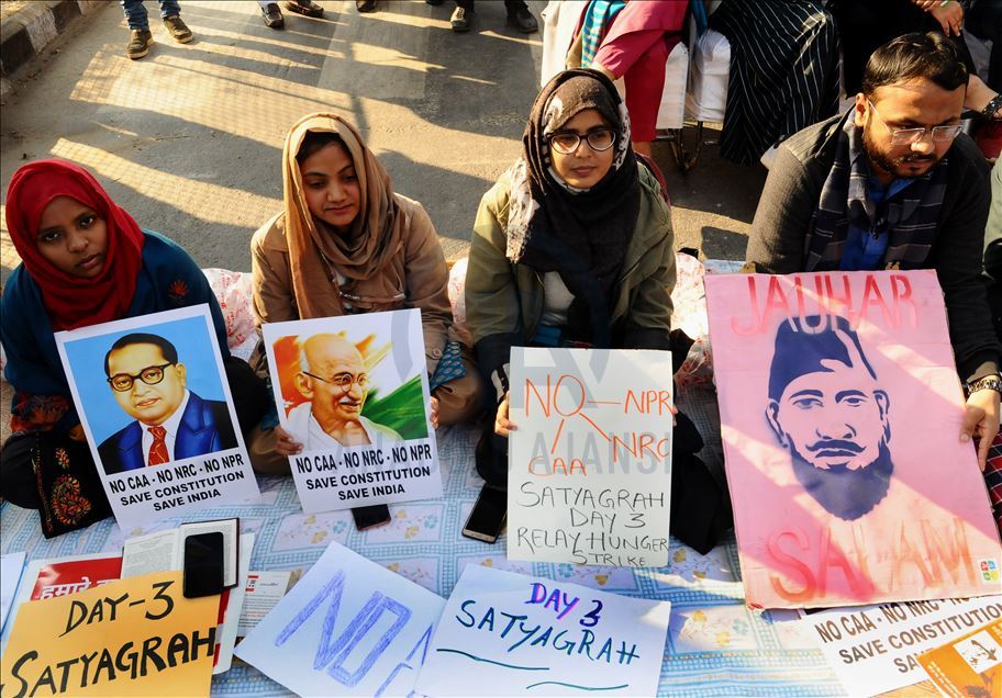 Hindistan'da protestolar sürüyor