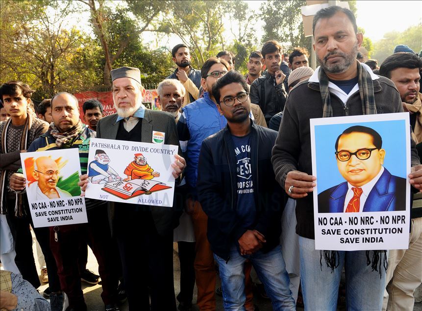 Hindistan'da protestolar sürüyor