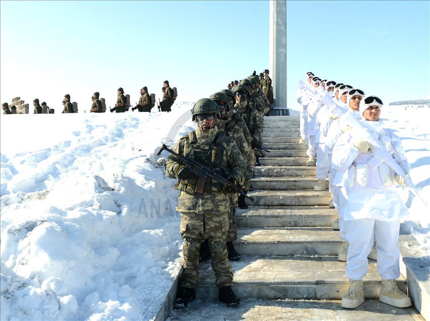 Turkey remembers fallen WWI soldiers with massive march