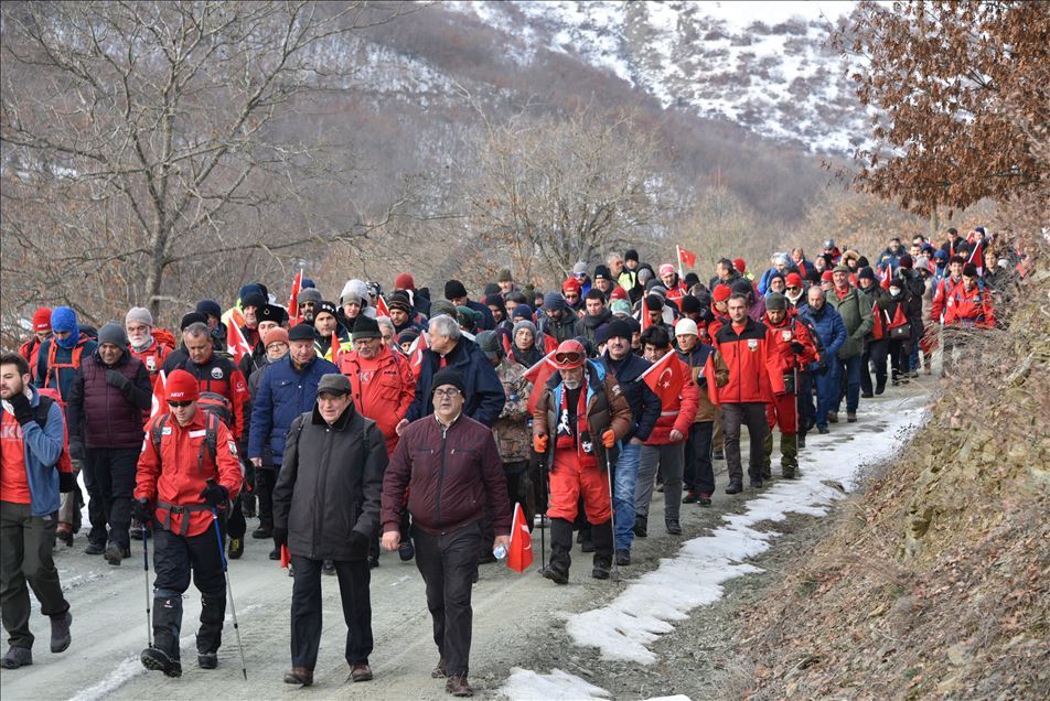 1. İnönü Zaferi'nin 99'uncu yılında Metristepe'ye yürüdüler