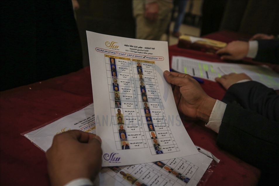 انتخابات لعائلات غزة.. ديمقراطية تحرج الأحزاب الفلسطينية