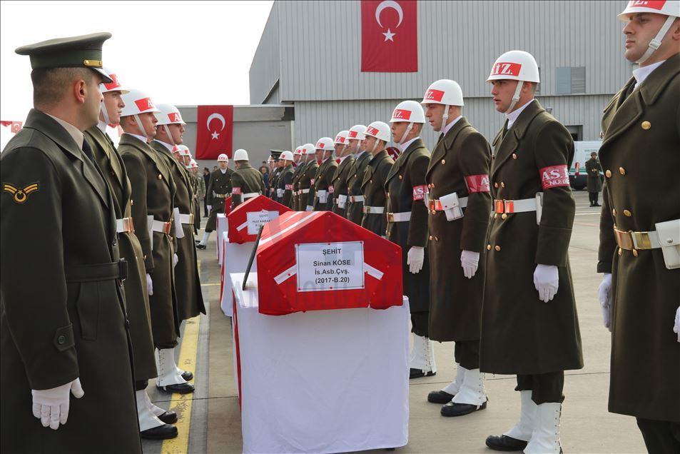 Barış Pınarı Harekat Bölgesi'nde şehit olan 4 askerin cenazesi memleketlerine uğurlandı