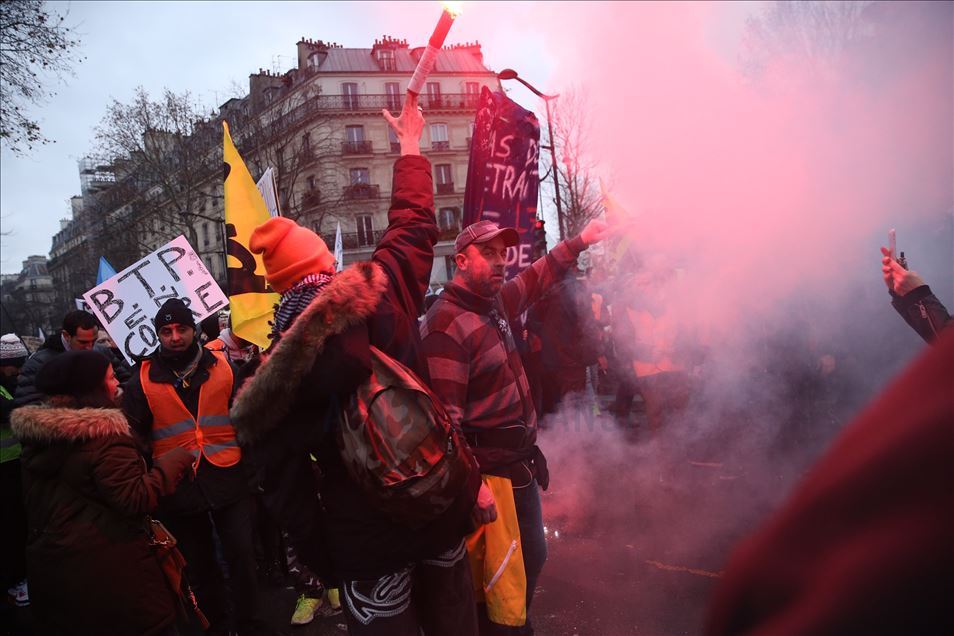 Francë, vazhdon kaosi social për shkak të grevave
