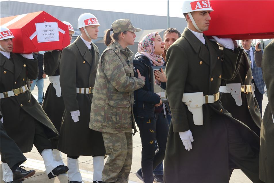 Barış Pınarı Harekat Bölgesi'nde şehit olan 4 askerin cenazesi memleketlerine uğurlandı