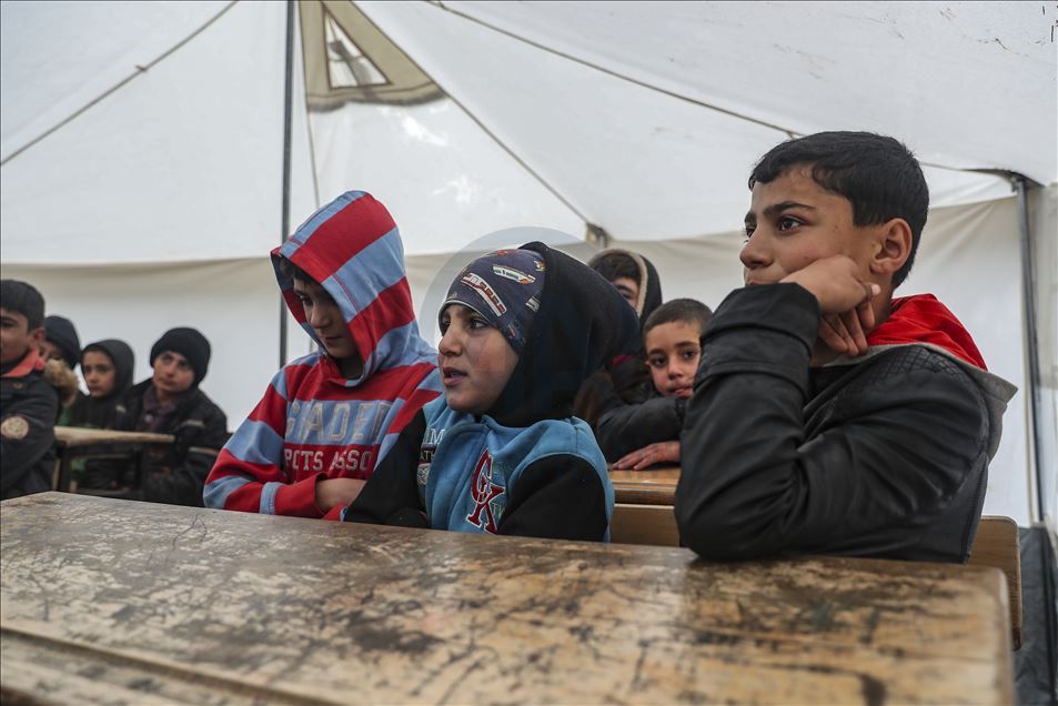 "Xwendingeha Kon" a bêtexte û bêpirtûk ya zarokên Îdlibê