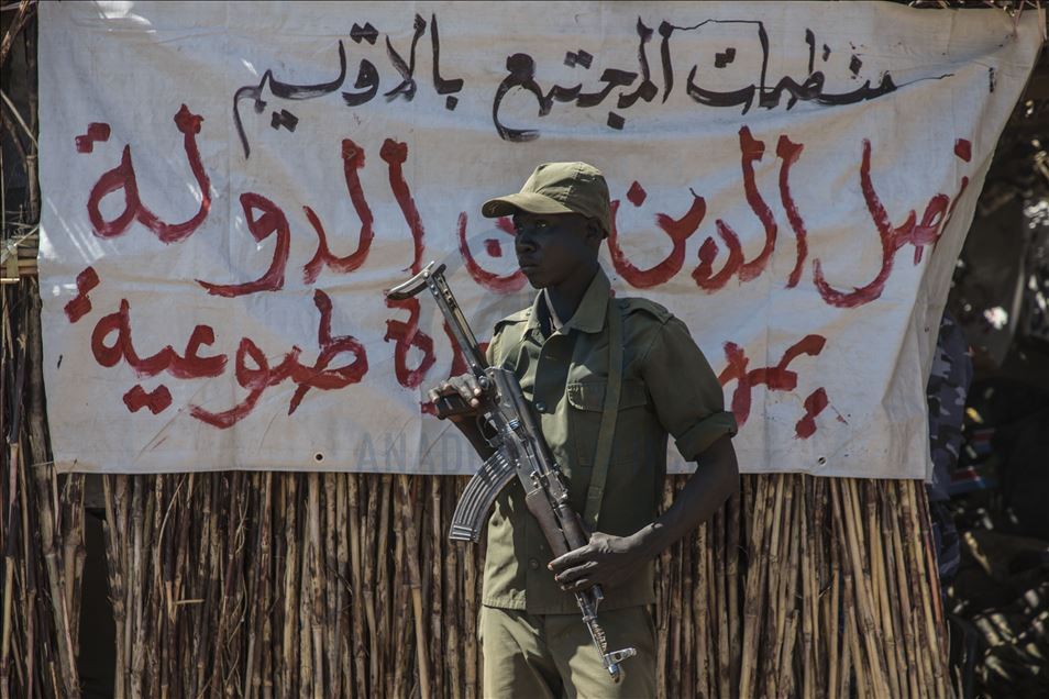 في زيارة تاريخية.. حمدوك يصل معقل حركة متمردة بجنوب كردفان