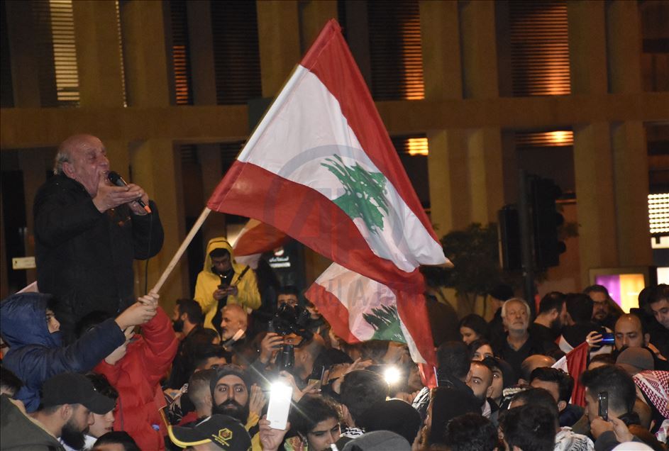 لبنان.. غابت الكهرباء فحضر المحتجون