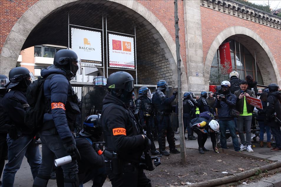 Fransa'da emeklilik reformu protestosu