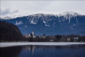 Бледско Езеро во Словенија - спој на природата и историјата