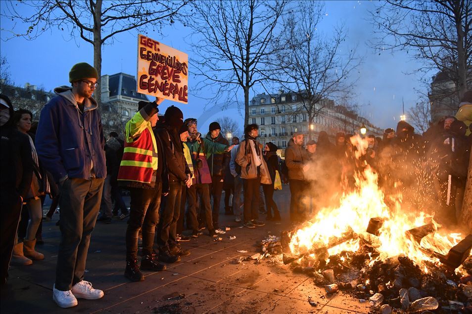 Protestas en París contra la reforma de pensiones