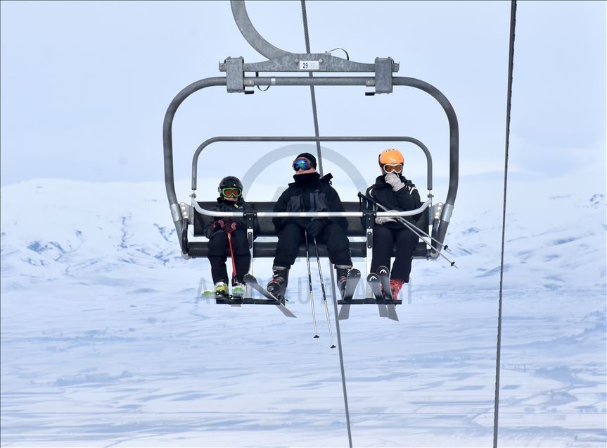 Palandöken ... destination privilégiée pour les citadins turcs pour skier et se détendre
