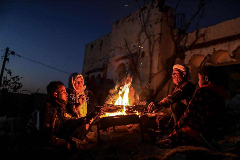 Una familia palestina lucha por sobrevivir en Gaza