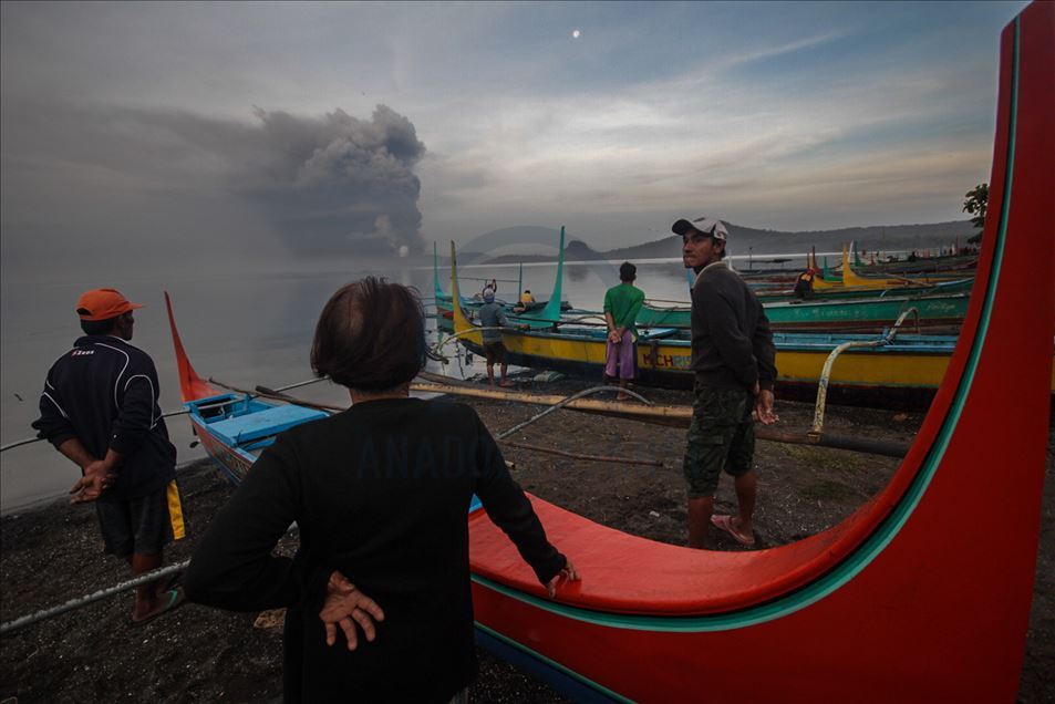 Seconde explosion dans le volcan Taal aux Philippines 
